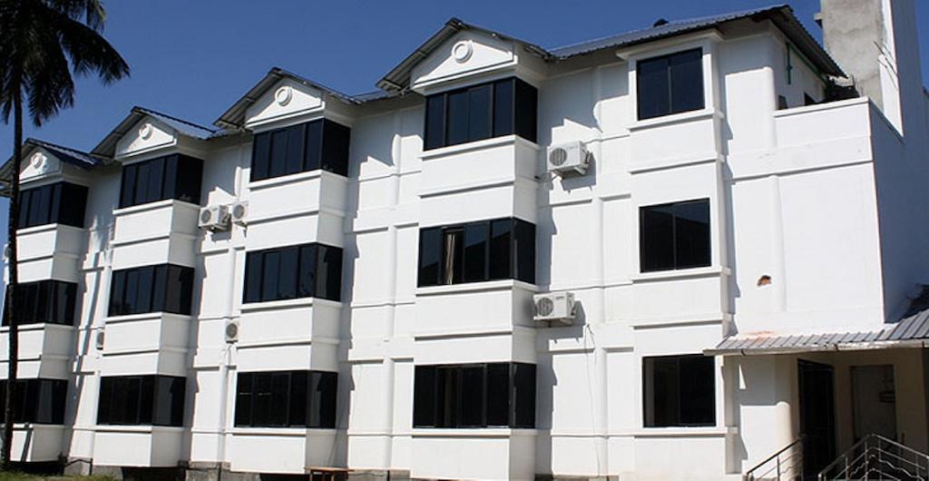 Dibrugarh Club House Hotell Exteriör bild