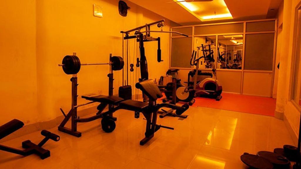 Dibrugarh Club House Hotell Exteriör bild