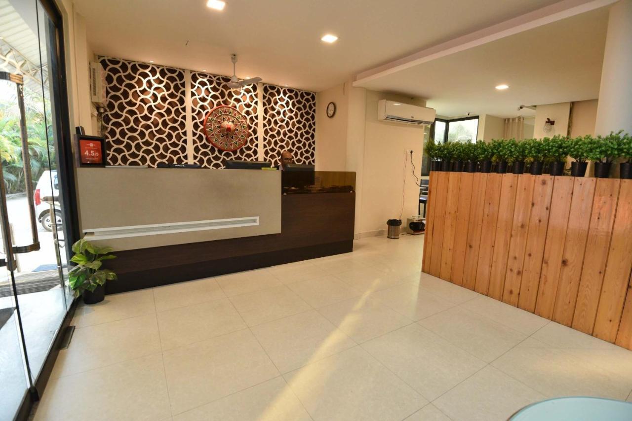Dibrugarh Club House Hotell Exteriör bild